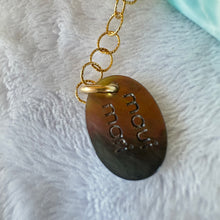 Load image into Gallery viewer, N Tiny Akoya necklace