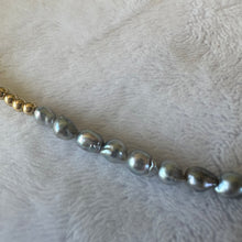 Load image into Gallery viewer, N Tiny Akoya necklace