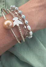 Load image into Gallery viewer, B beads eagle