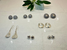 Load image into Gallery viewer, Native American Jewelry 2024 silver earring