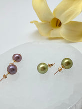 Load image into Gallery viewer, Earring studs Pistachio and Edison pink